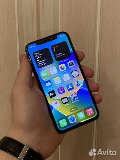iPhone X, 64 ГБ