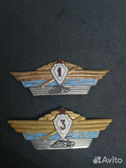 Советские значки на тему ВОВ, города-герои