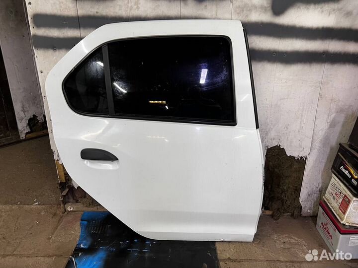 Дверь задняя правая Renault Logan 2015