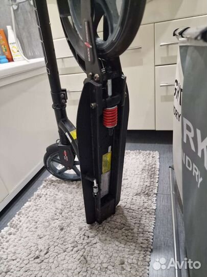 Самокат взрослый с большими колесами