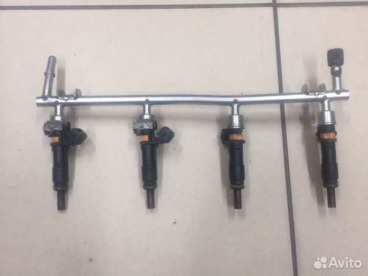 Топливная форсунка Опель Астра Н / z18xer