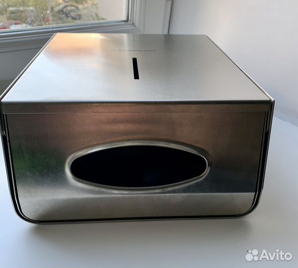 Диспенсер бумажных полотенец Kimberly-Clark