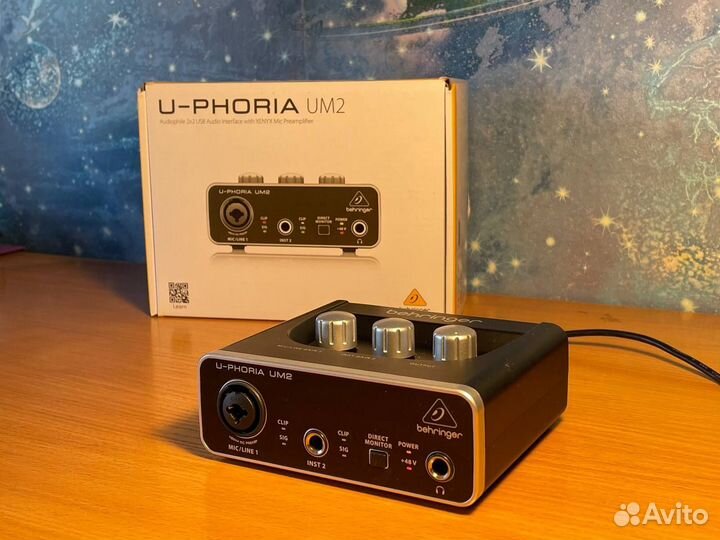 Звуковая карта Behringer U-phoria UM2