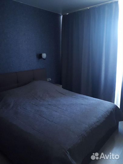 Шторы затемняющие и покрывало