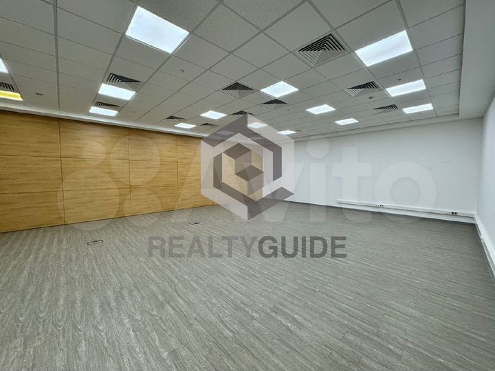 835 м2 Бизнес-центр 