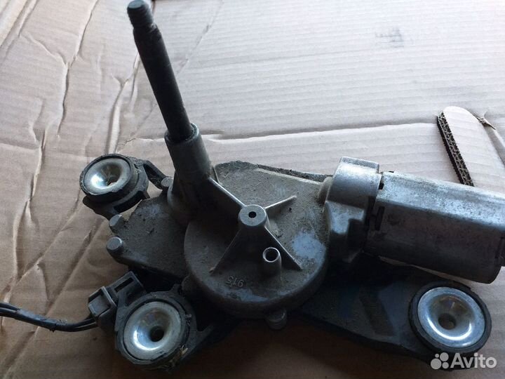 Моторчик стеклоочистителя задний Ford Focus 2