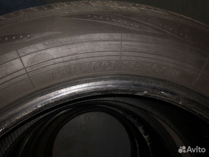 Yokohama BluEarth RV-02 235/60 R18 103W
