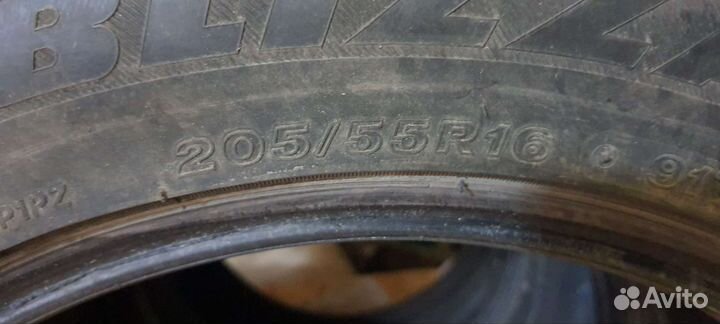 Bridgestone Blizzak Spike-01 205/55 R16
