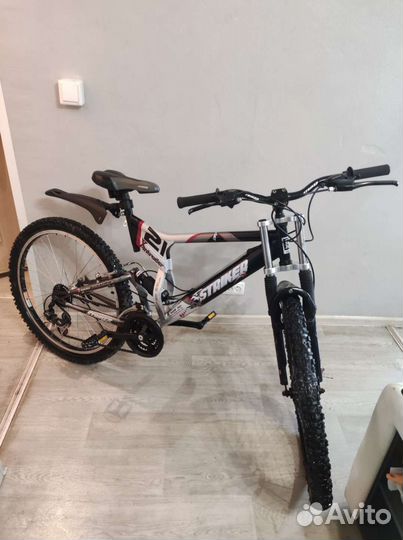 Скоростной горный двухподвесный велосипед Striker