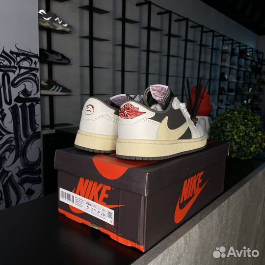 Nike Air Jordan 1 Retro Travis Scott Cream Brown