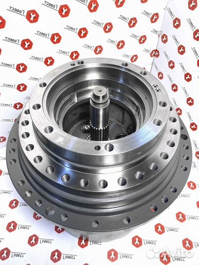 Редуктор хода Hyundai R160LC-7A xkah-00367