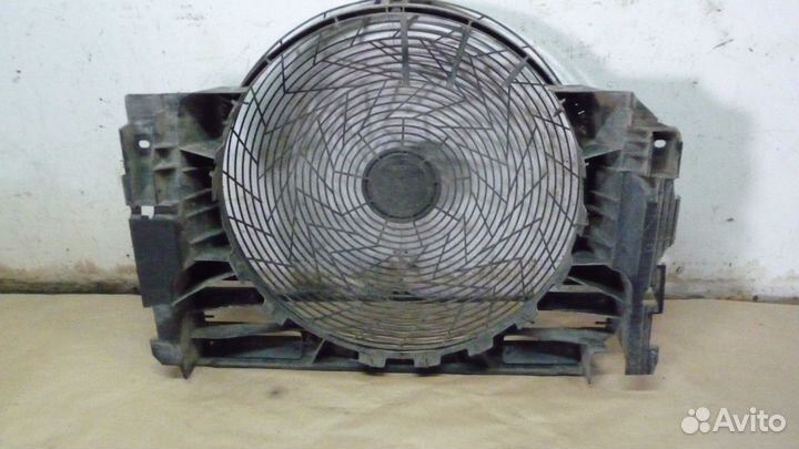 Диффузор рентилятора Бмв Х5 Е53