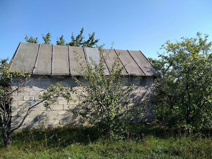 Дача 20 м² на участке 10 сот.