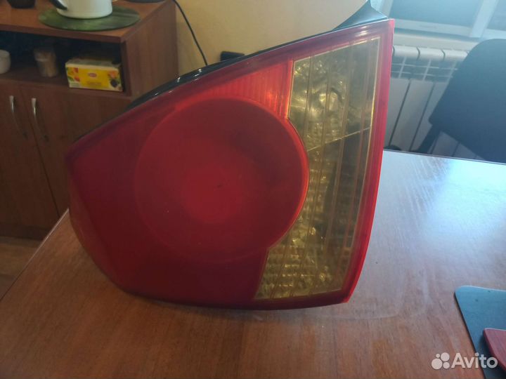 Фара задняя левая Elantra 2004г