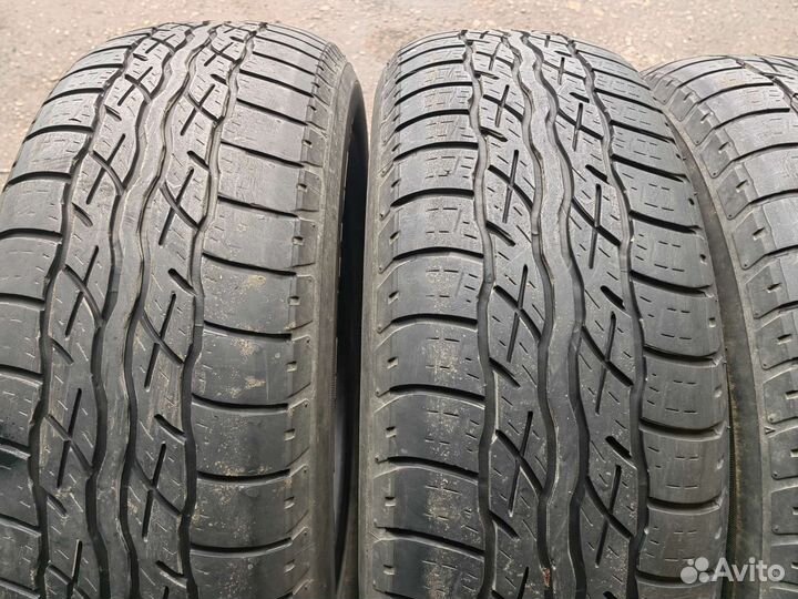 Bridgestone Dueler H/T D687 225/65 R17 101H