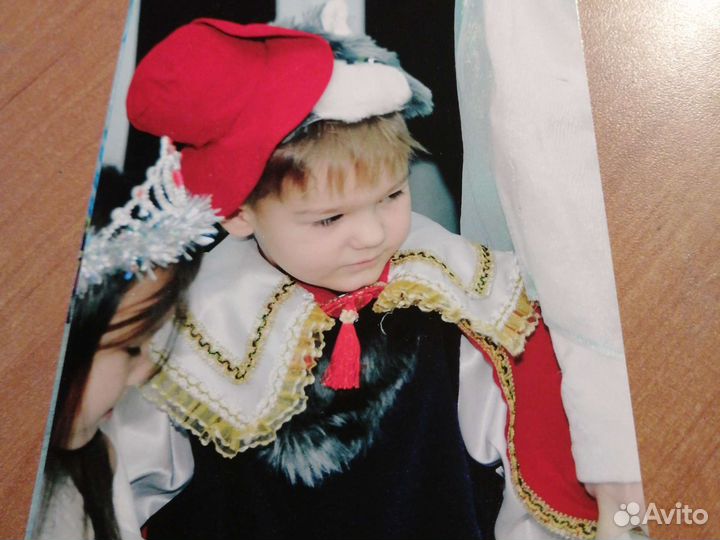 Новогодние костюмы Петрушка и Кот в сапогах