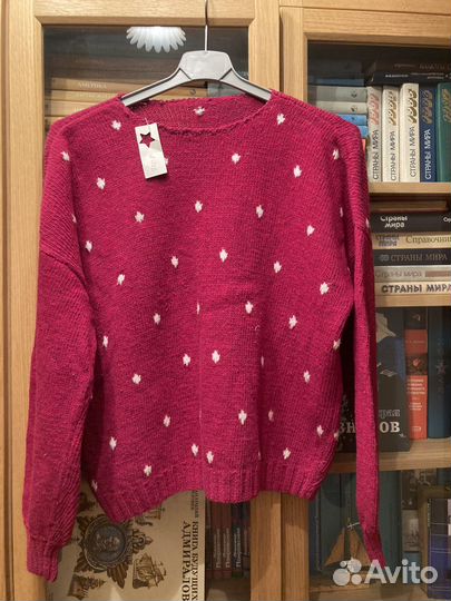 Свитер ручной вязки