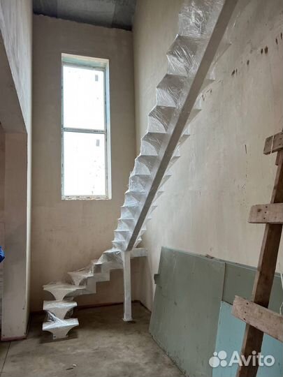 Лестница металлическая