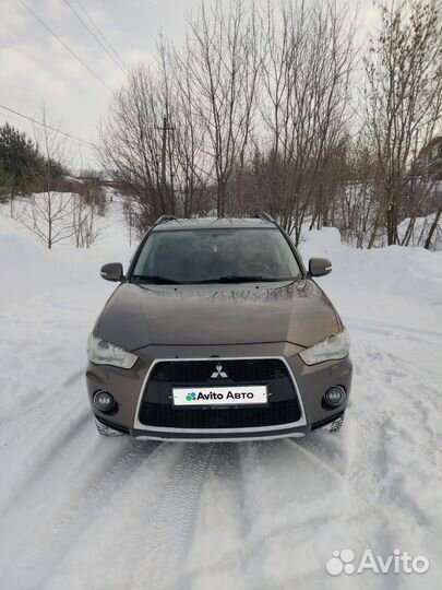 Mitsubishi Outlander 2.4 CVT, 2011, 301 000 км