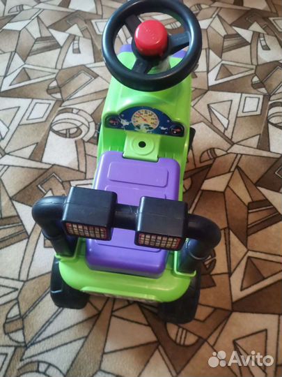 Каталка, толкатель машинка