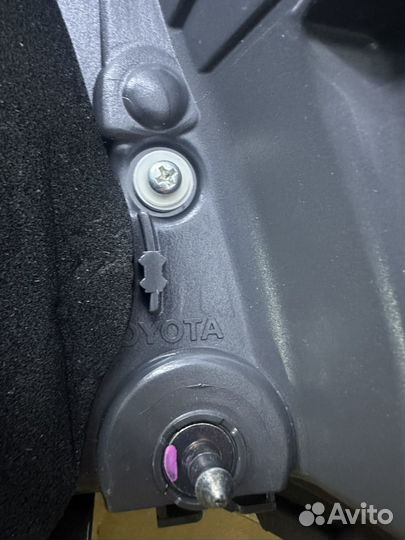 Фонарь задний левый lexus lx 570