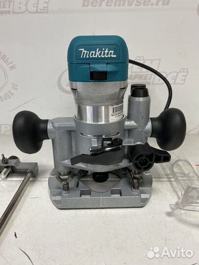 Фрезер Makita RT0700CLX (ст,мц,кв,6,кр)