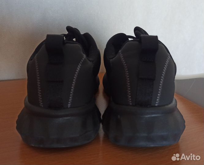 Кроссовки мужские Demix Bitcrazy