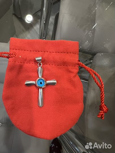 Серебряный крест c амулетом