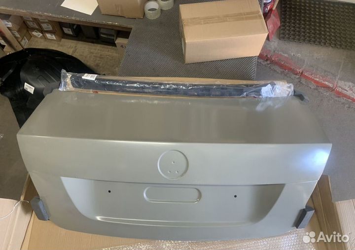 Крышка багажника Поло