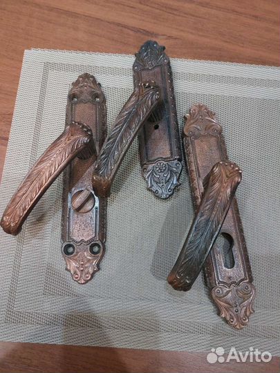Дверные ручки