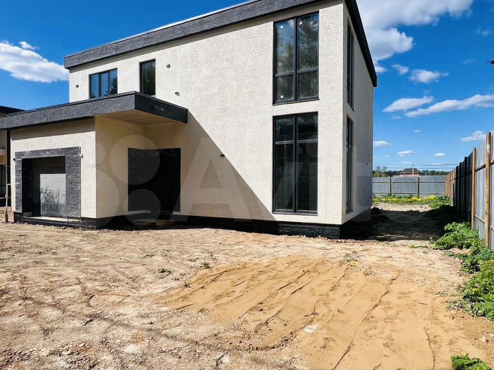 Дом 206 м² на участке 10 сот.