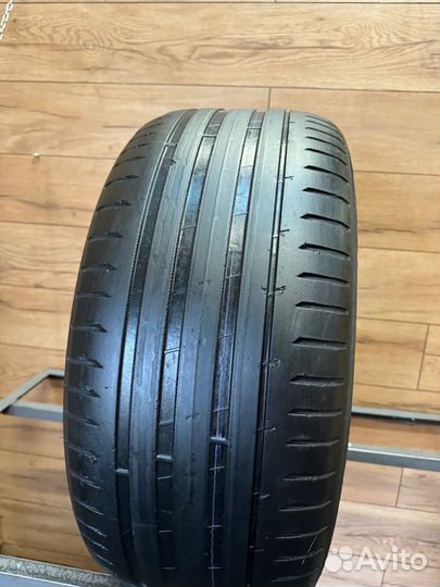 Nokian Tyres Hakka Black 2 SUV 275/50 R20