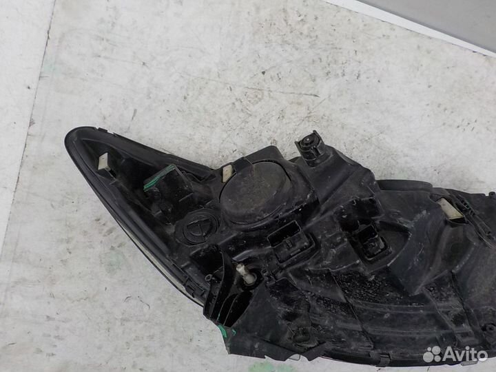 Фара левая на Renault Kaptur