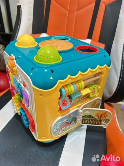 Бизикуб музыкальный