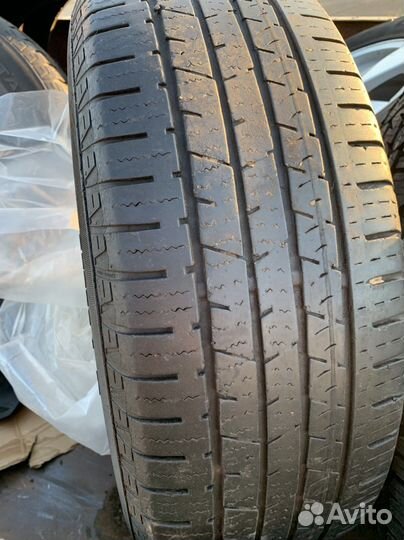 Continental ContiCrossContact LX 215/65 R16