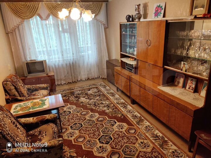 2-к. квартира, 52 м², 4/9 эт.