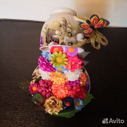 Парящая чашка