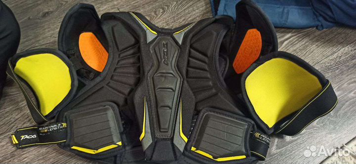 Нагрудник CCM tacks 9080