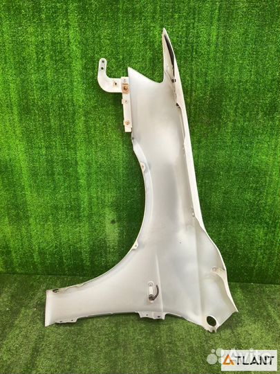 Крыло переднее правое mitsubishi galant fortis