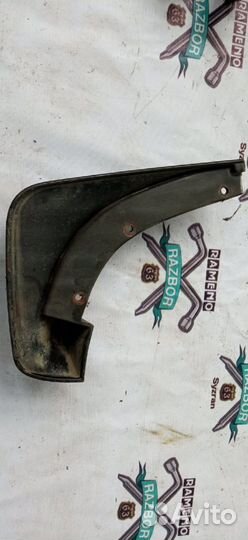 Брызговик задний правый SsangYong Rexton