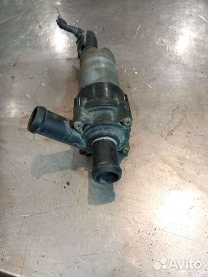 Дополнительный насос отопителя VW Sharan