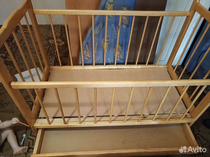 Детская кроватка качалка