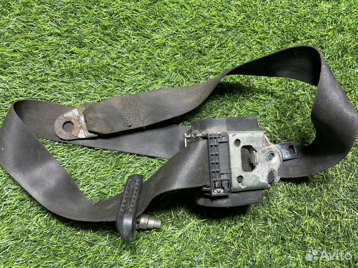 Ремень безопасности Volkswagen Dacia Logan