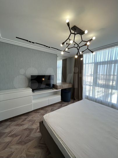 2-к. квартира, 55 м², 8/16 эт.