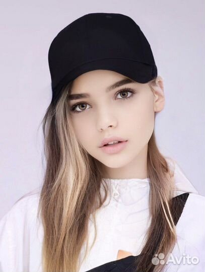 Бейсболки (красная белая, серая, бордовая