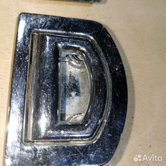 Петли крепления груза Audi A4