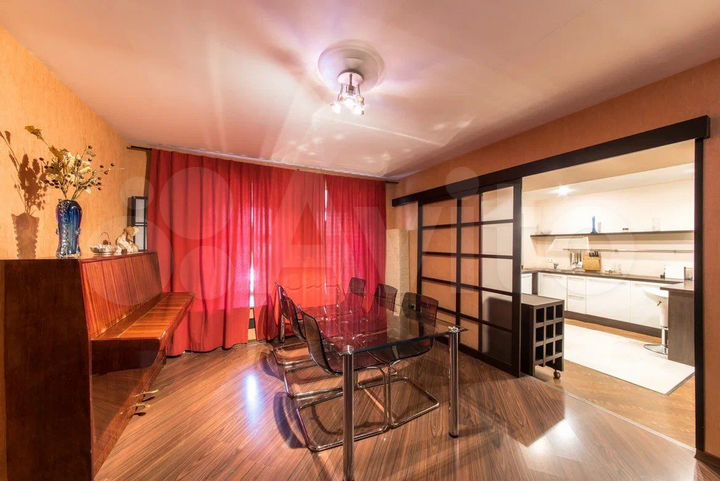 3-к. квартира, 120 м², 1/4 эт.