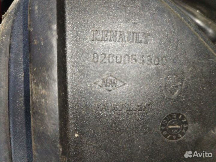 Фонарь задний левый Renault Symbol седан 1.4Л 2008