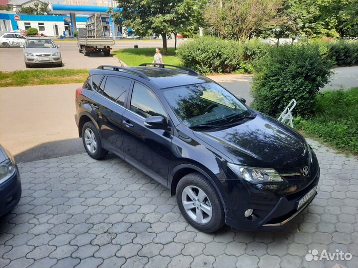 Рейлинги продольные на крышу Toyota RAV4 (40)