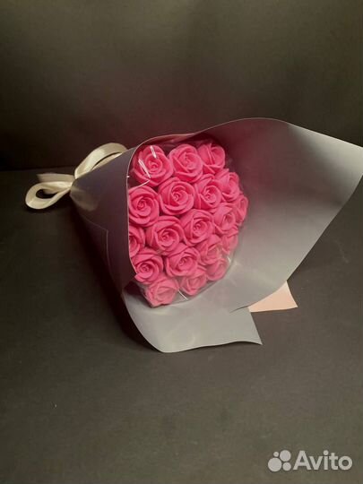 Розы из Белого Шоколада - 19 шт в Букете